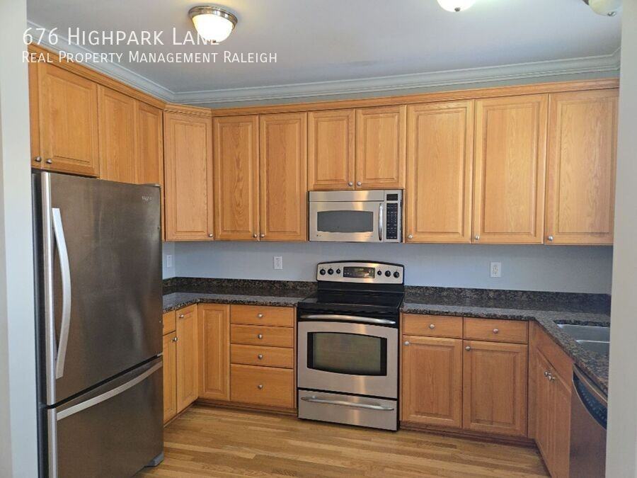 676 Highpark Ln - Photo 5 of 14
