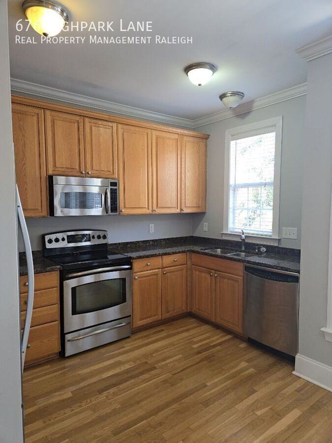 676 Highpark Ln - Photo 6 of 14