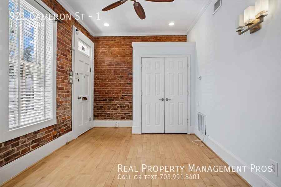 921 Cameron St #1 - Photo 4 of 33