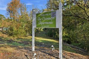 featured image of 905 Chimneys Ln