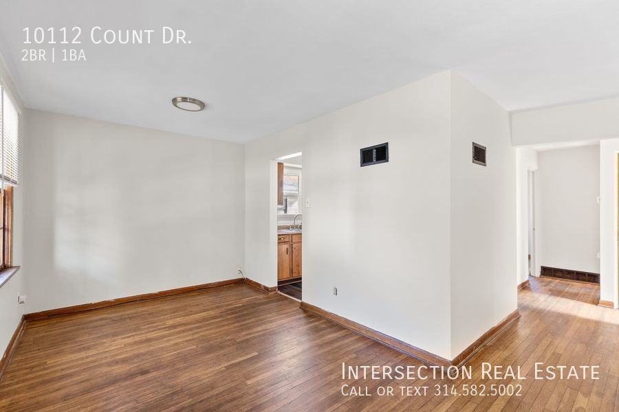 10112 Count Dr - Photo 4 of 21
