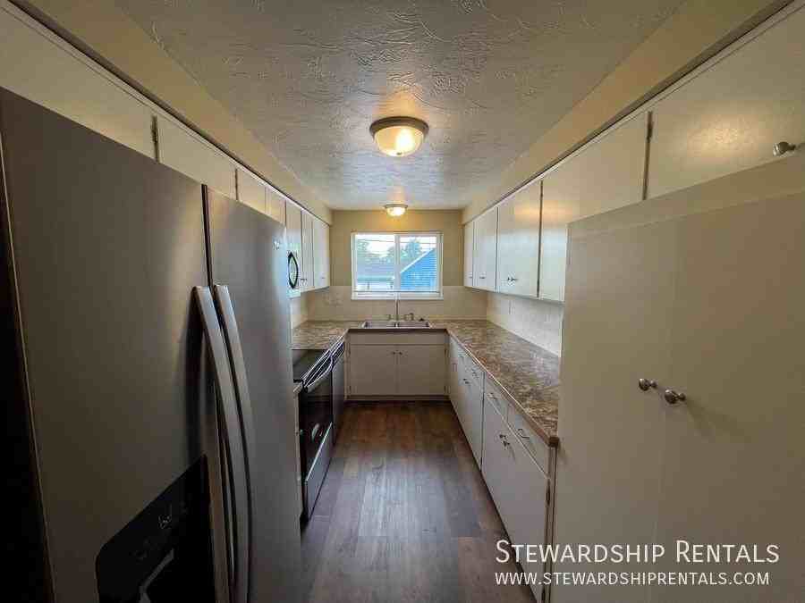1859 W 12th Ave - Photo 4 of 16