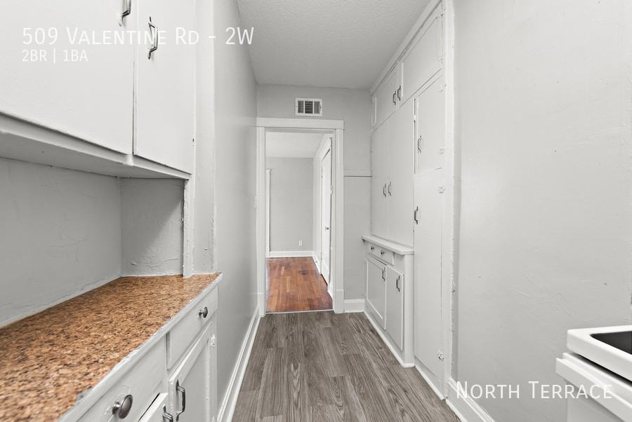 509 Valentine Rd #2W - Photo 4 of 18
