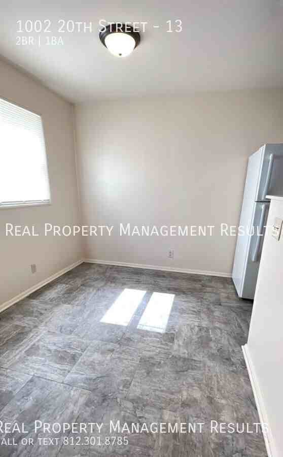 1002 20th St #13 - Photo 6 of 11
