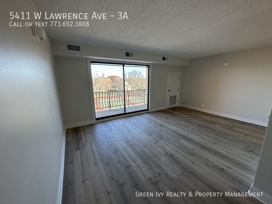 5411 W Lawrence Ave #3A