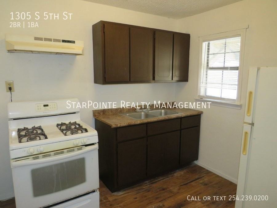 1305 S 5th St - Photo 4 of 12