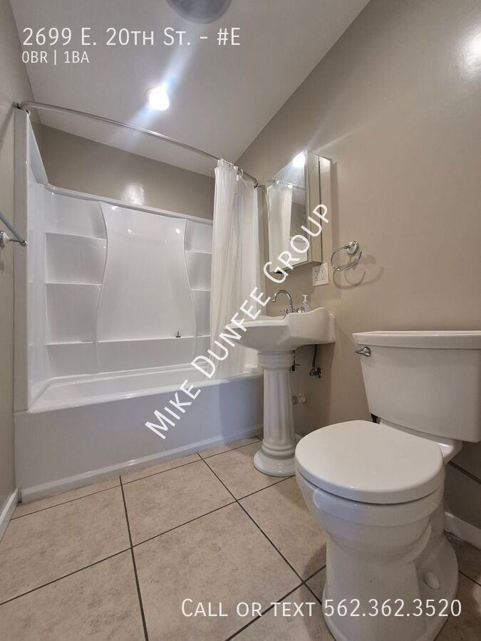 2699 E 20th St #E - Photo 4 of 4