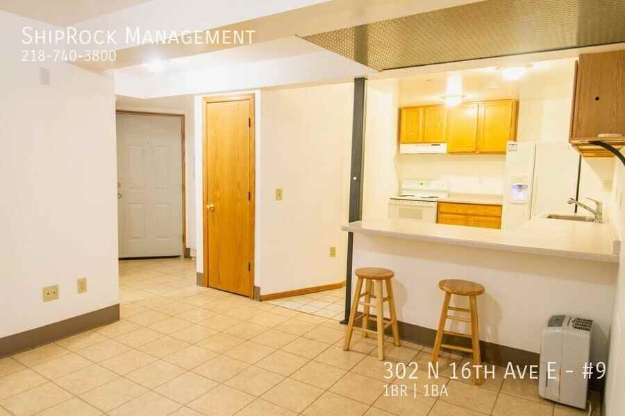 302 N 16th Ave E #9 - Photo 2 of 6