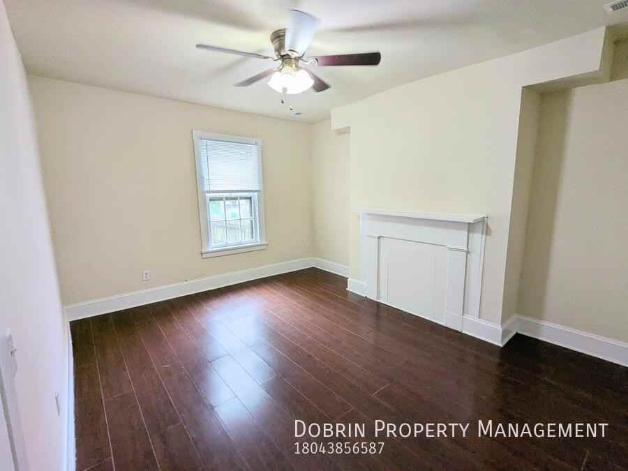704 W Clay St - Photo 6 of 17
