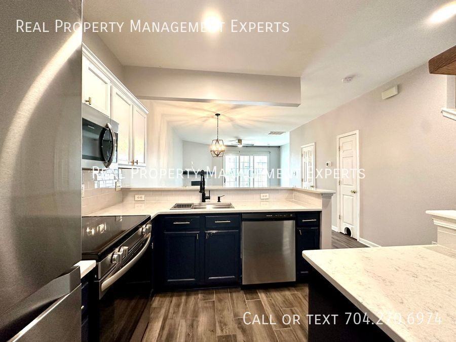 1318 Anthem Ct - Photo 4 of 26