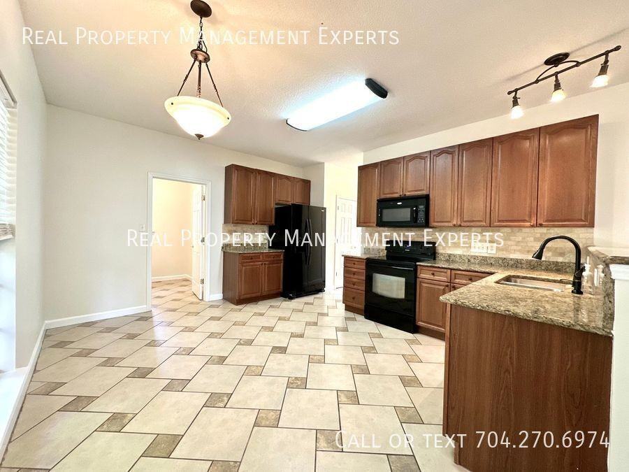 4775 Covington Dr Nw - Photo 5 of 27
