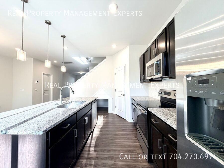 9300 Widden Way - Photo 3 of 16