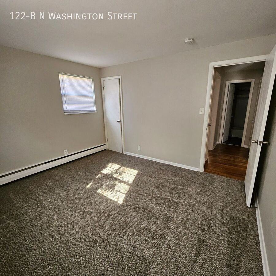 122 N Washington St Apt B - Photo 7 of 11