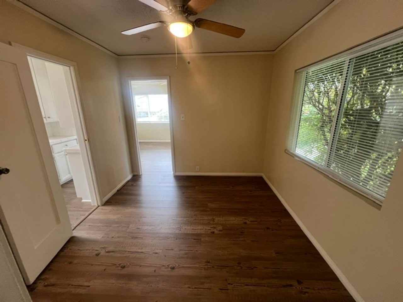 1222 W 9th St - Photo 5 of 10