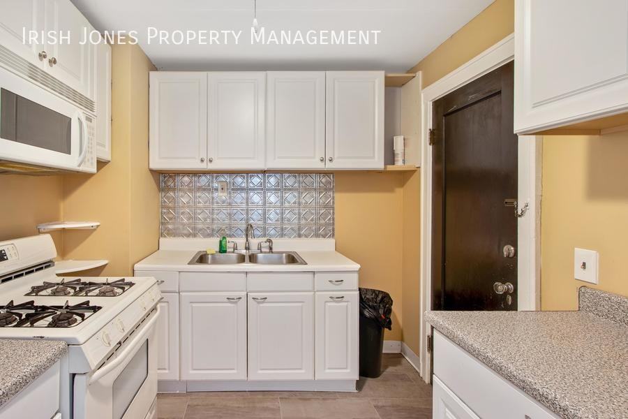 20 Avery Ave - Photo 3 of 14
