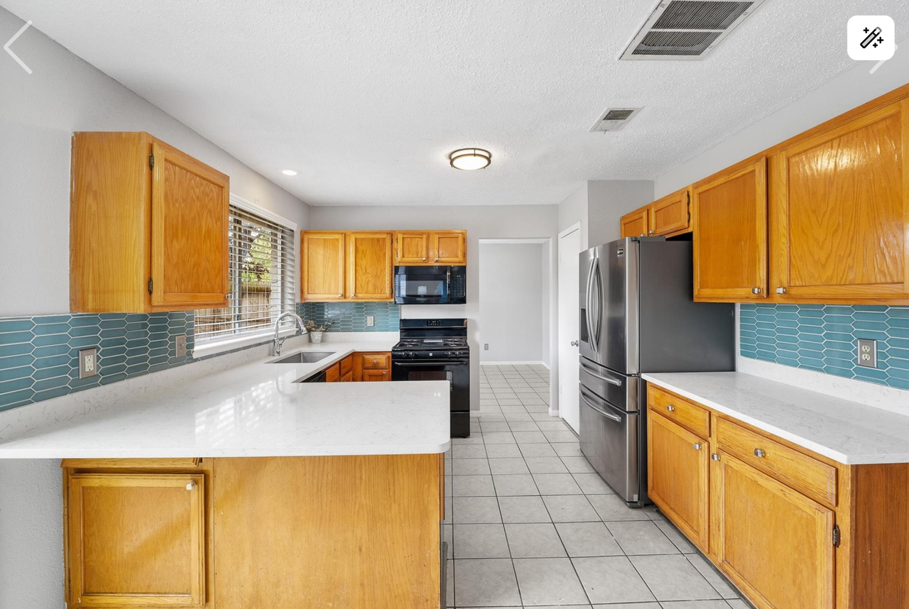 18102 Brooknoll Dr - Photo 3 of 5