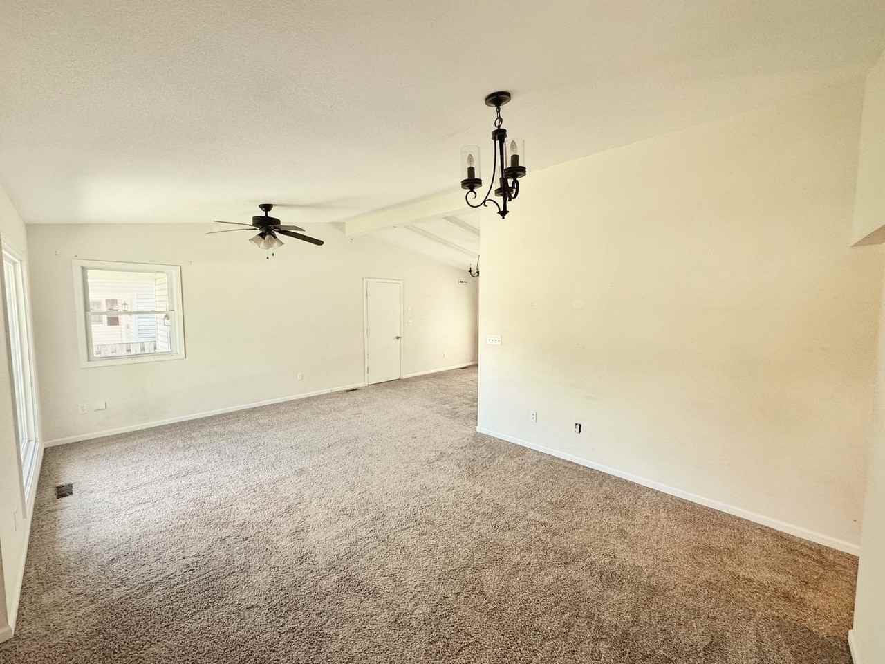 804 E Clark St - Photo 2 of 23