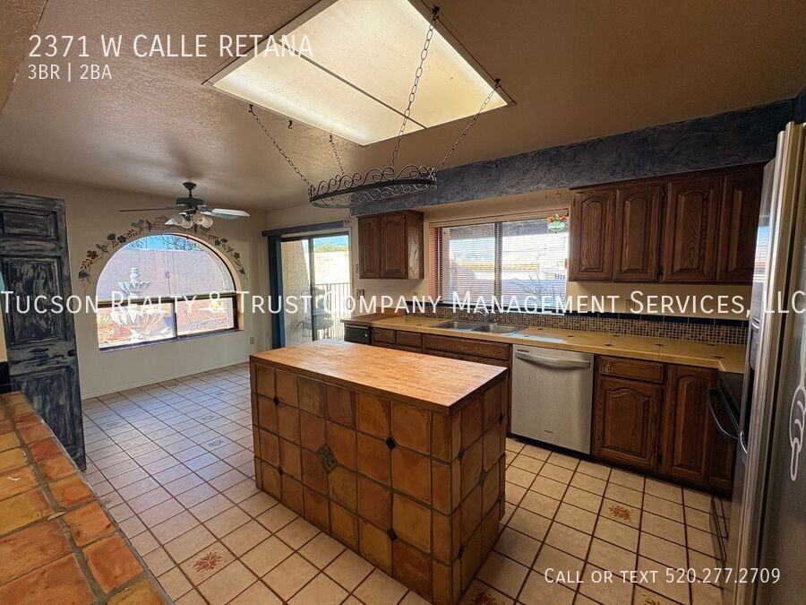 2371 W Calle Retana - Photo 7 of 31