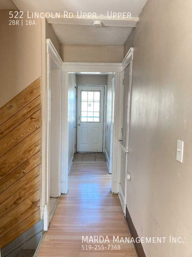 522 Lincoln Rd Uppr - Photo 3 of 18