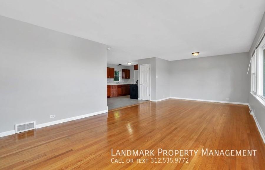 16246 Dobson Ave - Photo 5 of 15