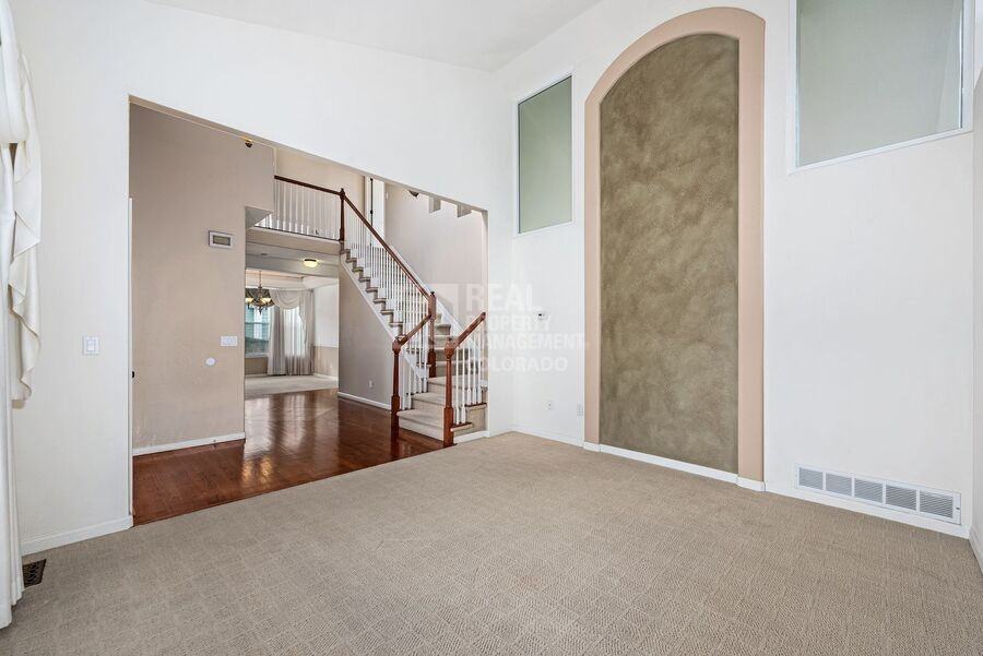 1603 S Pagosa Ct - Photo 3 of 36