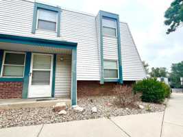 featured image of 3005 E Fountain Blvd