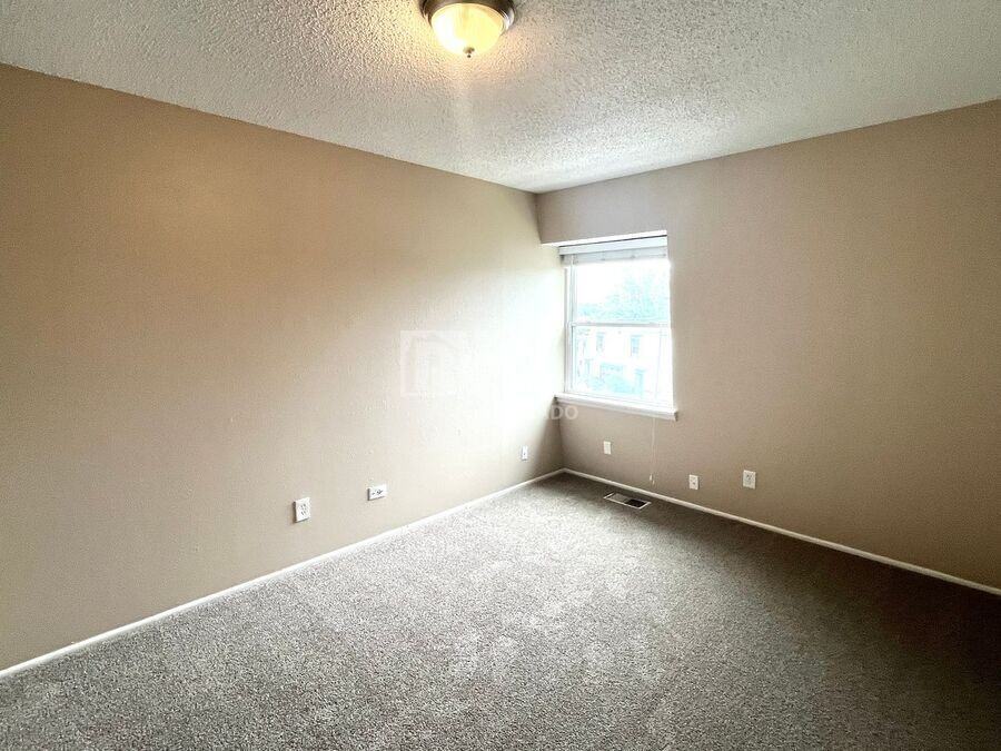 3005 E Fountain Blvd - Photo 7 of 19