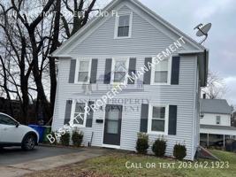featured image of 40 Chestnut St 2nd Fl