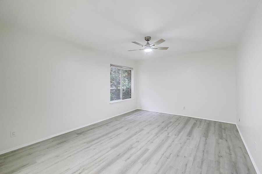 2820 Park Blvd #108 - Photo 5 of 18