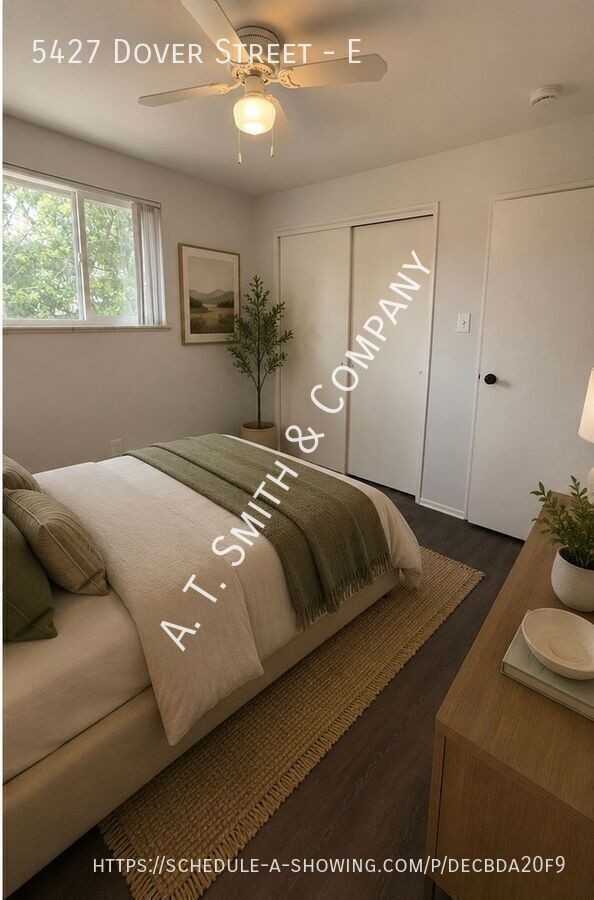 5427 Dover St #E - Photo 4 of 8
