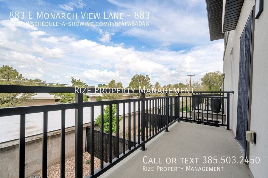 883 E Monarch View Ln #883 - Photo 6 of 9