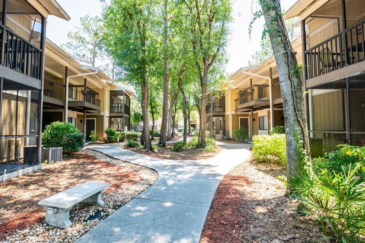 Stone Creek Apartments - Photo 4 of 50