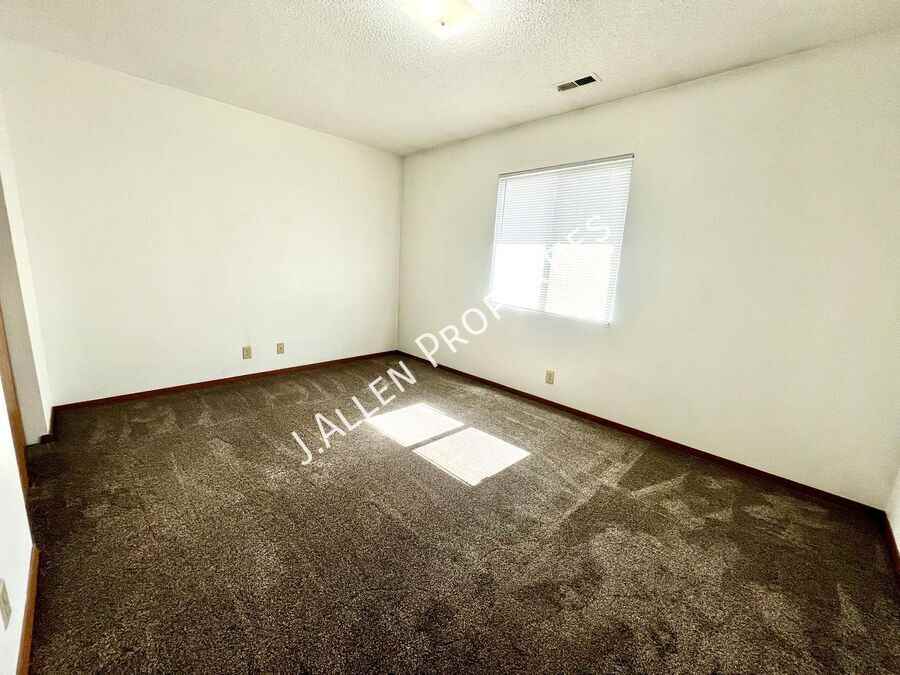 904 Riverfront Rd #24 - Photo 5 of 6