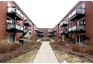 6421 N Damen Ave #2W - Photo 1 of 1
