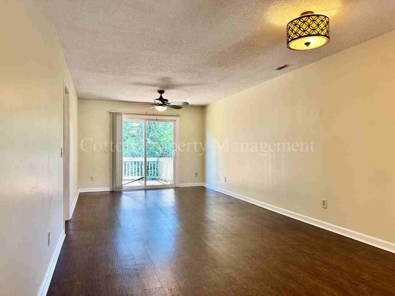 107 Lullwater Dr - Photo 3 of 24