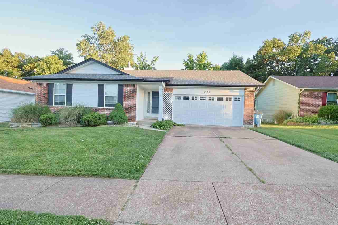 622 Rustic Valley Dr - Photo 3 of 44