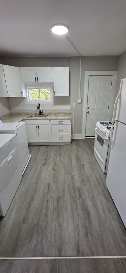 2859 W Lanvale St - Photo 3 of 8