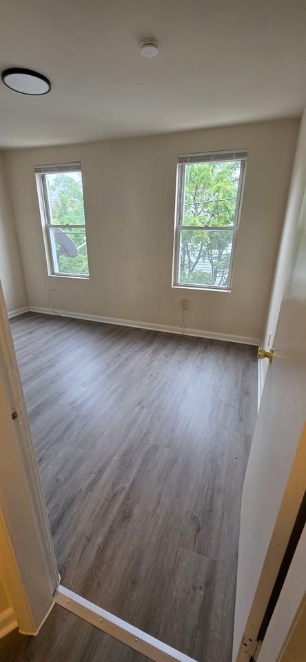 2243 W Fayette St - Photo 7 of 11
