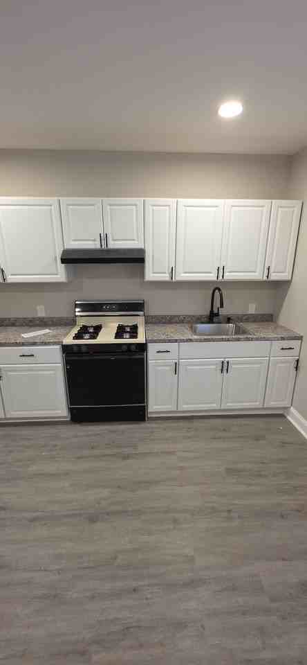 1614 Ashburton St - Photo 3 of 11