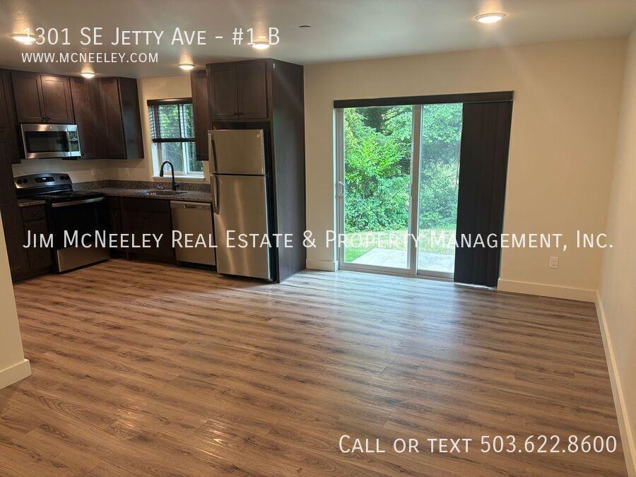 1301 Se Jetty Ave #1B - Photo 5 of 21