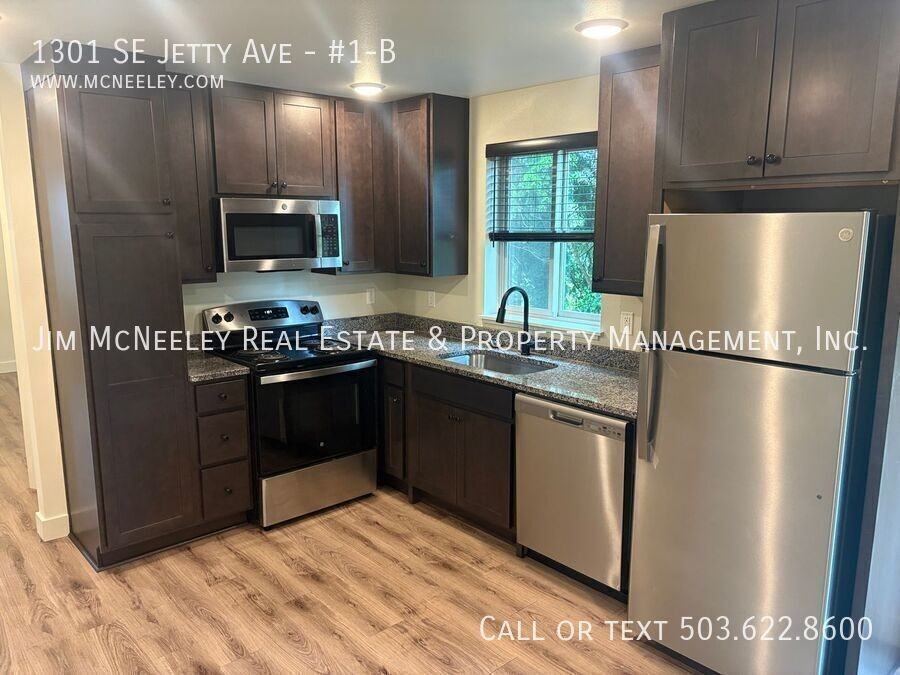 1301 Se Jetty Ave #1B - Photo 6 of 21