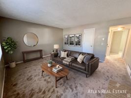 featured image of 1017 Delaware Dr #2