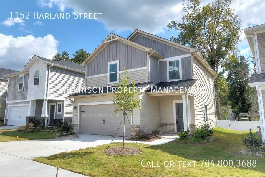 1152 Harland St - Photo 2 of 32