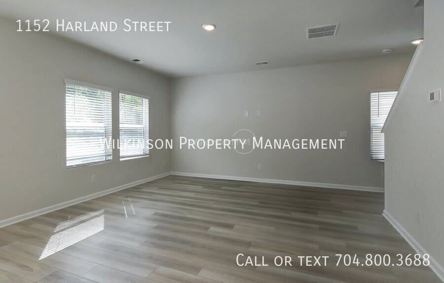1152 Harland St - Photo 7 of 32