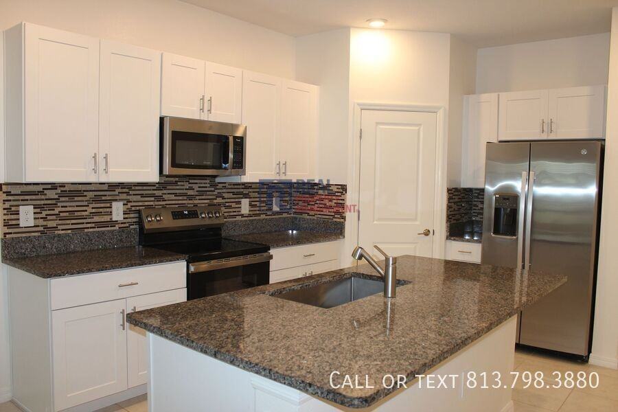 10821 Fowlers Bluff Ct - Photo 6 of 22