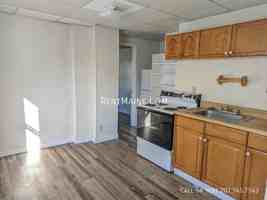 featured image of 236 York St #1