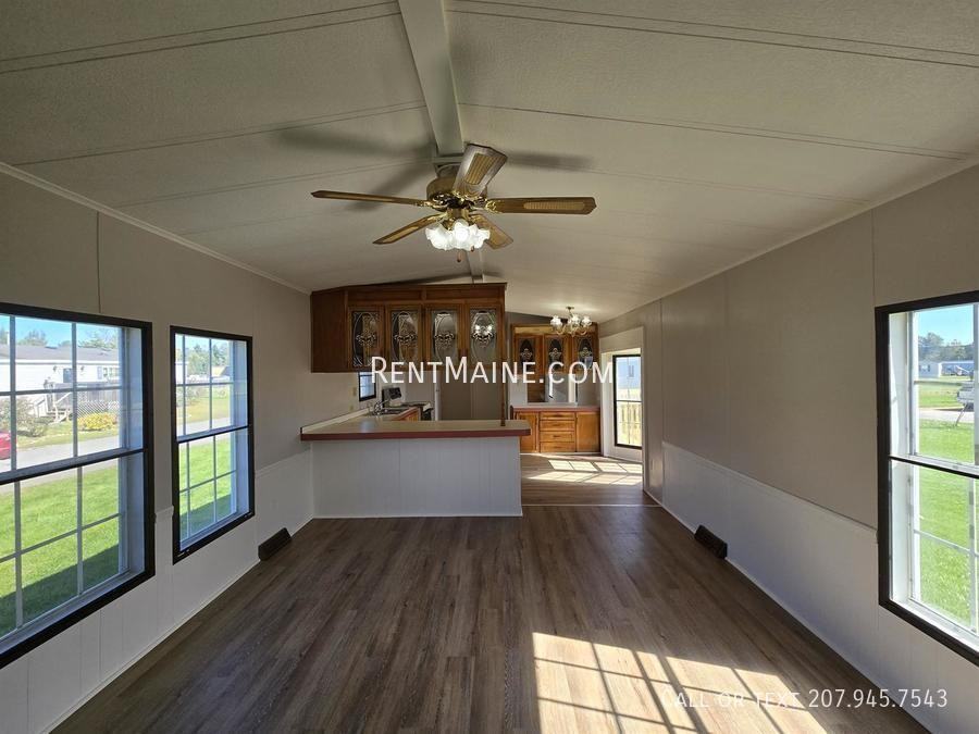 118 E St - Photo 5 of 16