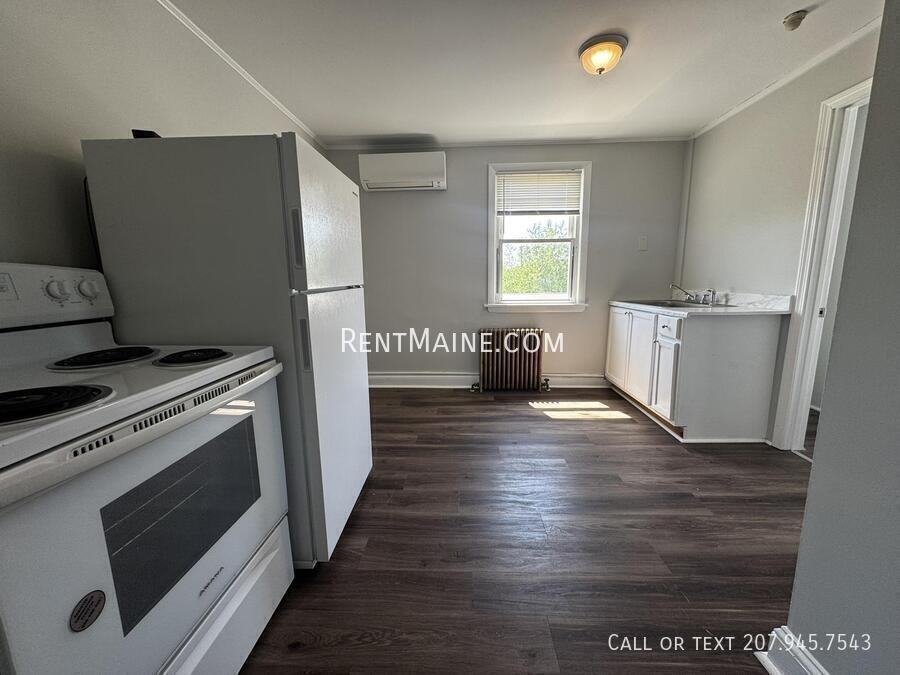 513 Main St #11 - Photo 2 of 7