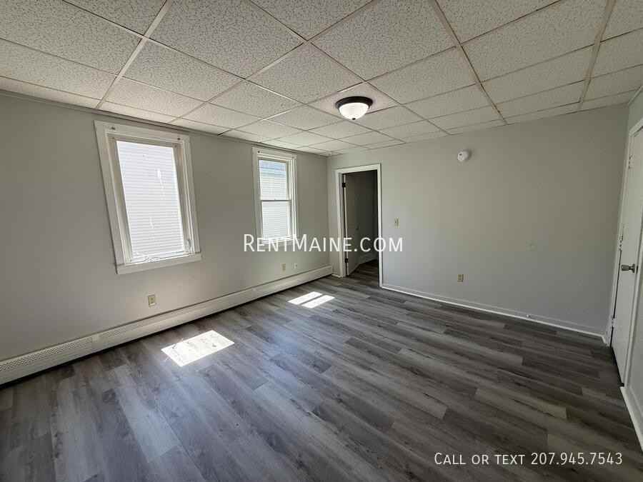 56 Charles St - Photo 4 of 6