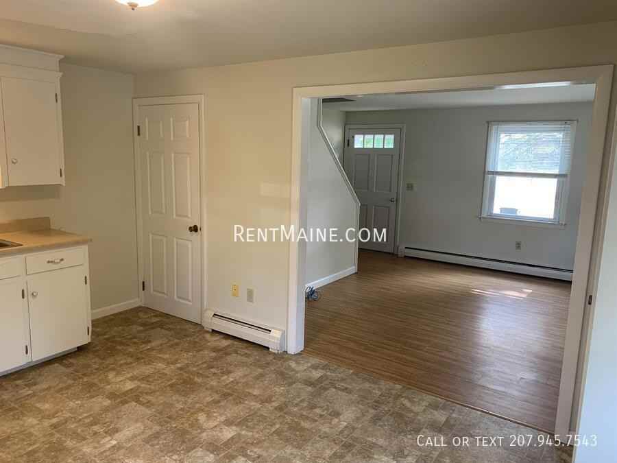 232 Mount Hope Ave - Photo 2 of 14